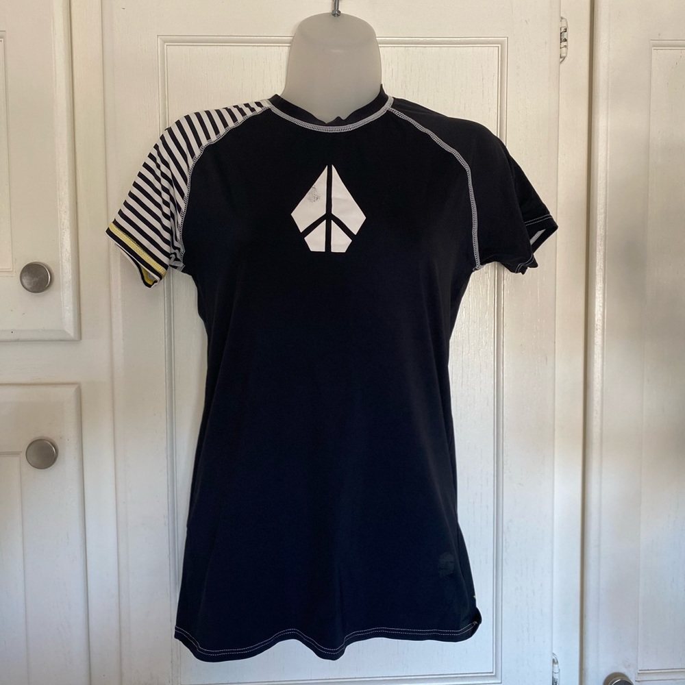 Volcom Rash Guard Sz. M